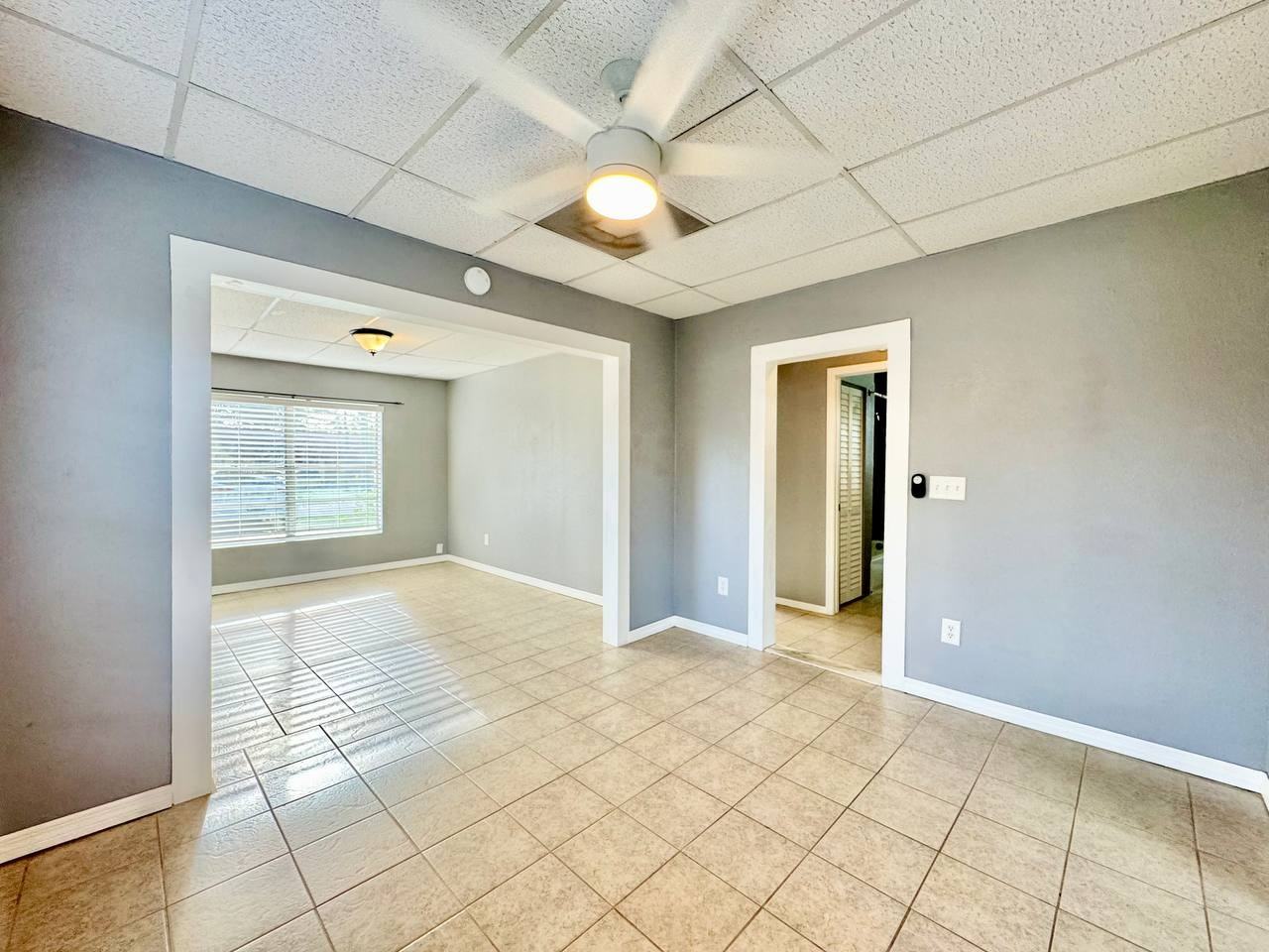 12708 Woodleigh Ave - Photo 7 of 29