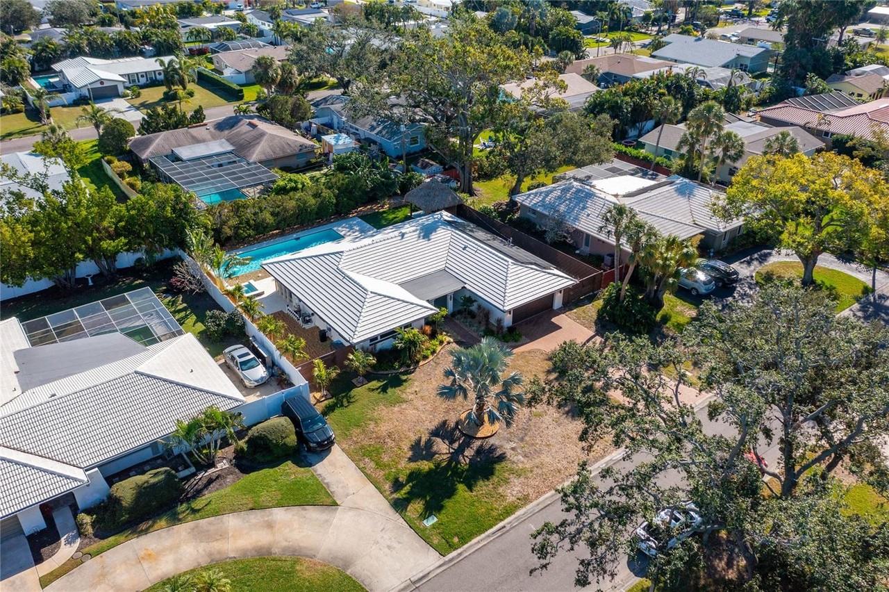 4000 40th St S - Photo 2 of 50