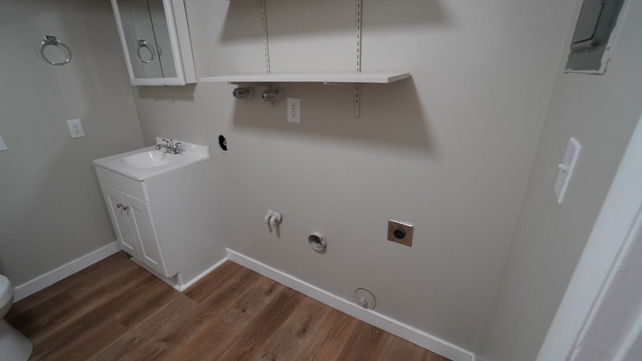 1269 E Gordon Ave - Photo 6 of 18