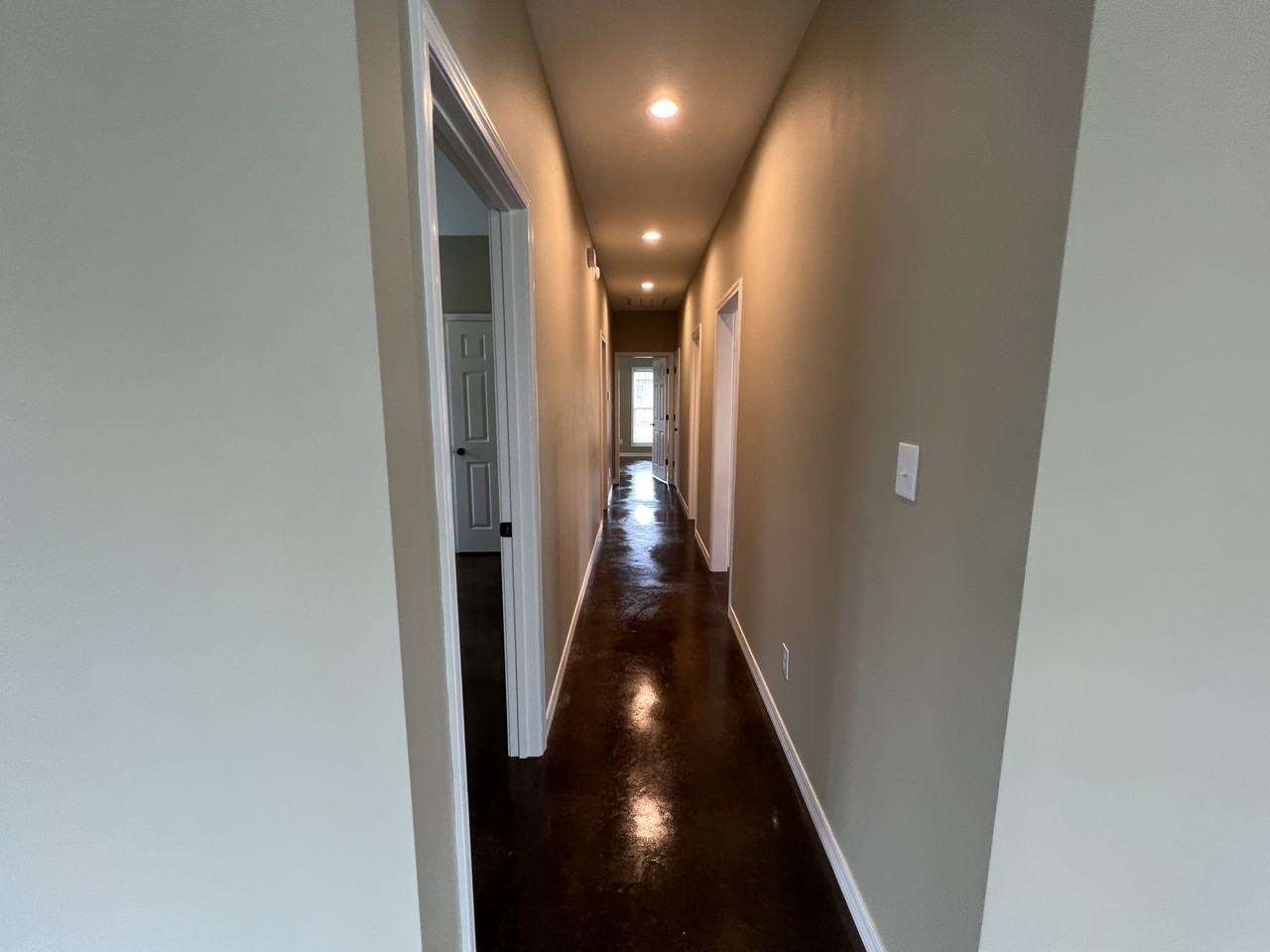 33121A Stables Dr - Photo 4 of 18