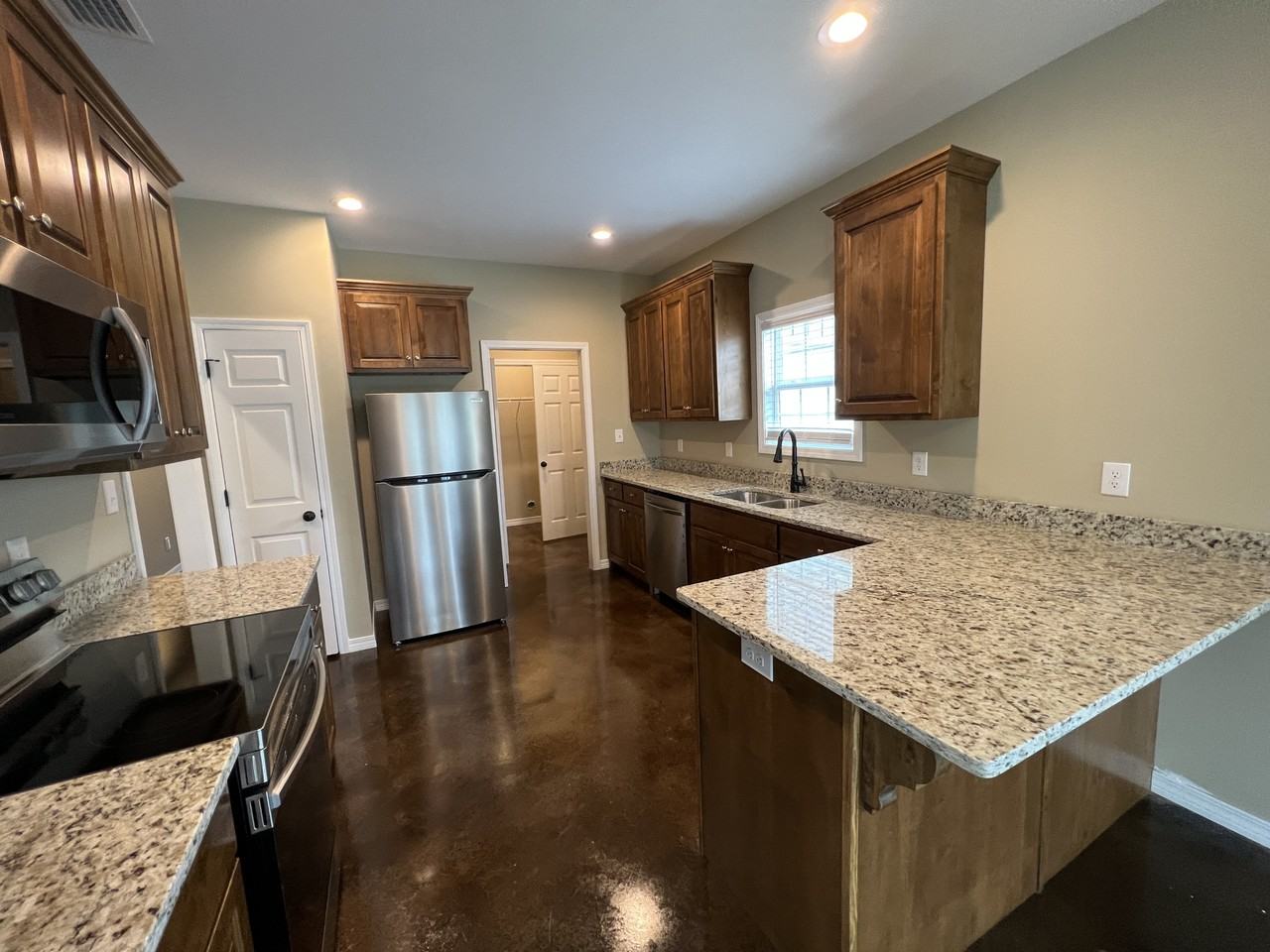 33121A Stables Dr - Photo 6 of 18