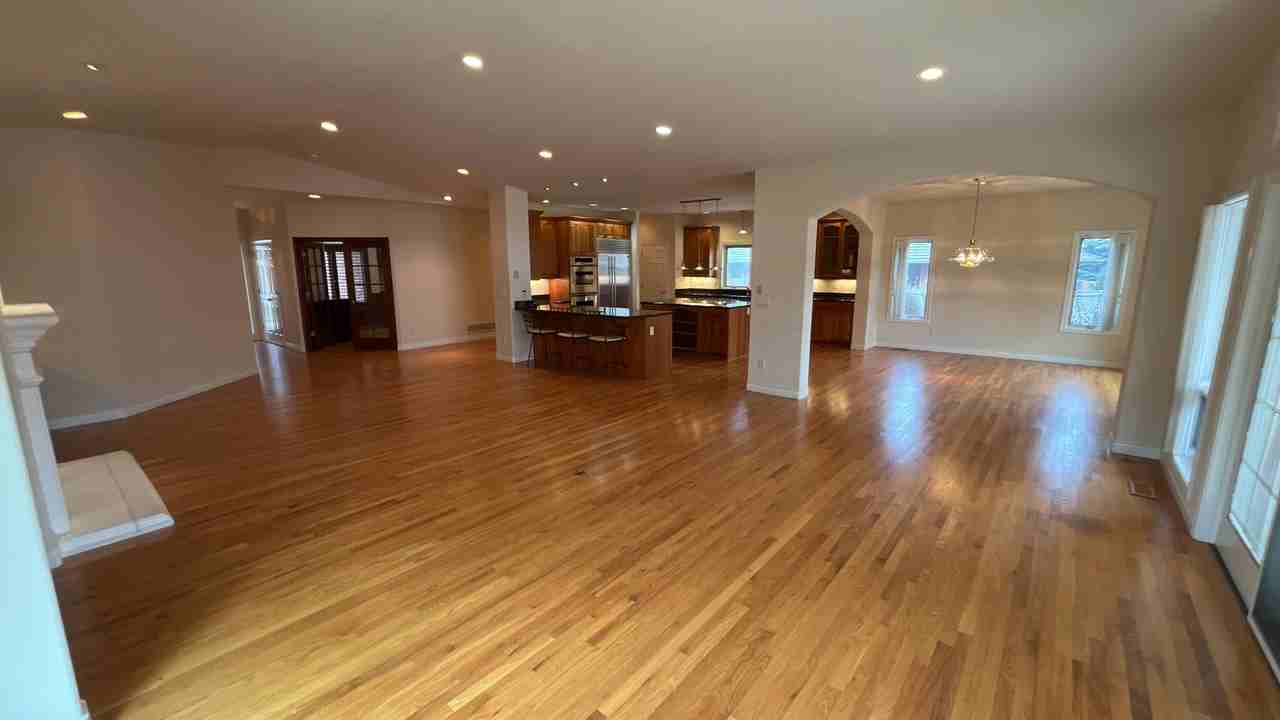 225 Spring Grove Way - Photo 4 of 16