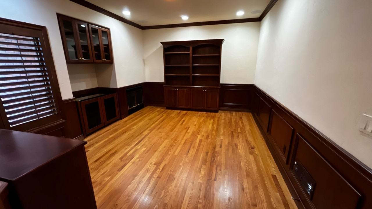 225 Spring Grove Way - Photo 7 of 16