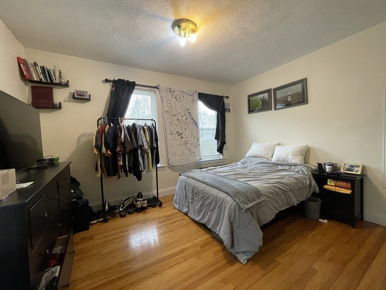 68 Fairbanks St #2 - Photo 7 of 27