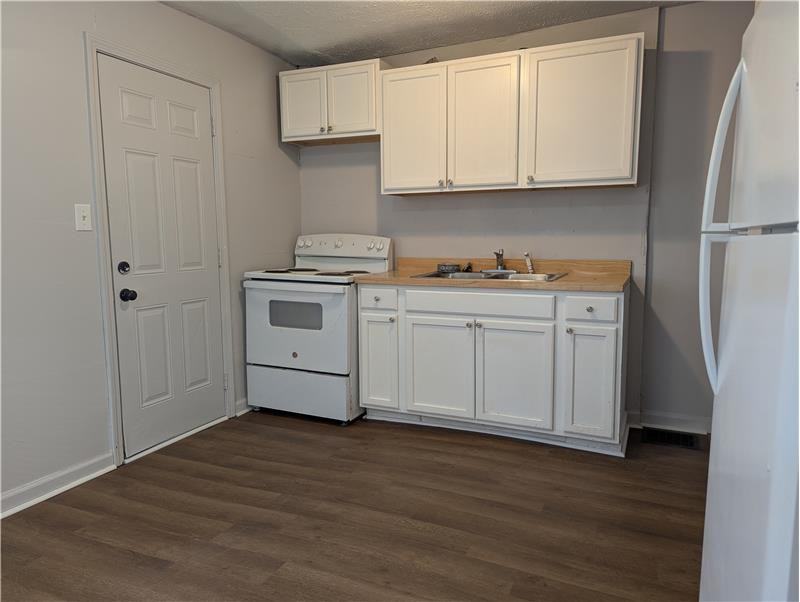 1616 E Whittier St - Photo 5 of 12