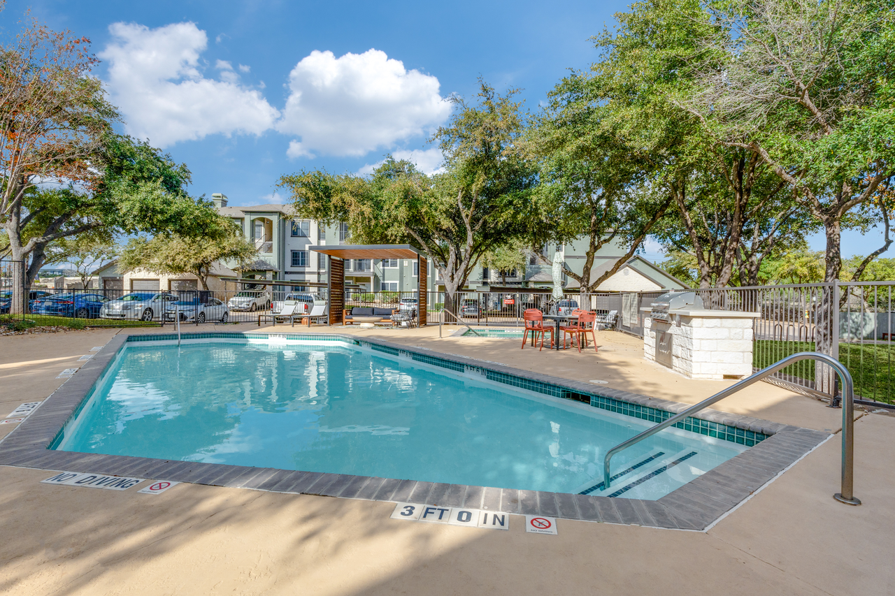 Stetson Apartments - Photo 5 of 24