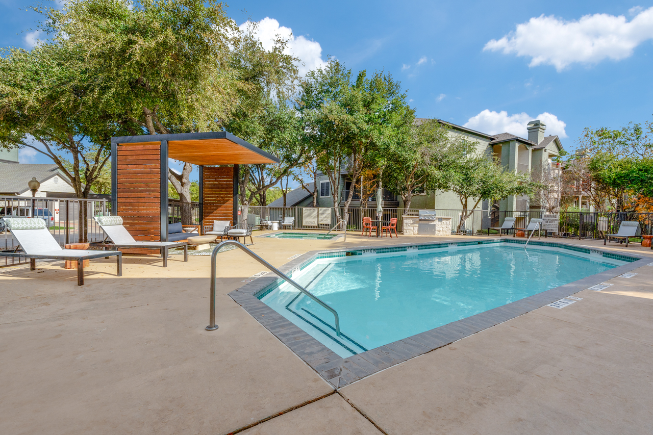 Stetson Apartments - Photo 6 of 26