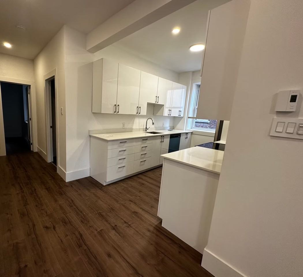 5235 Chemin de la Côte Saint Luc #14