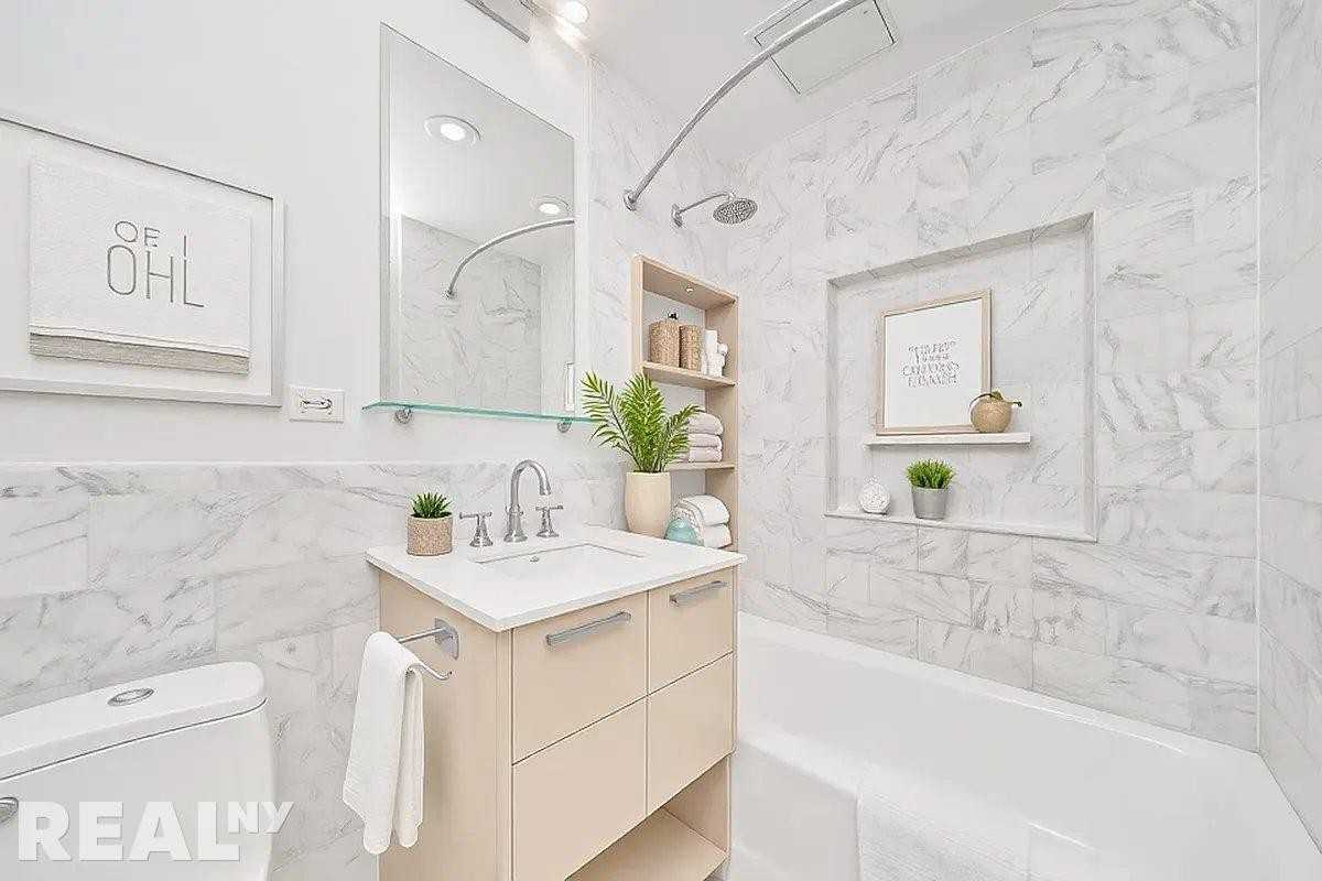 E 34th St #14A - Photo 3 of 11