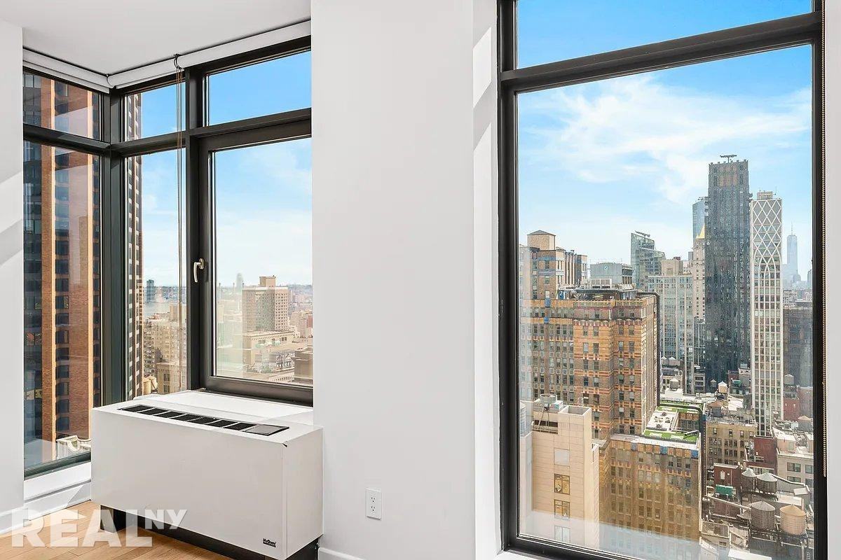 E 34th St #27E - Photo 3 of 10