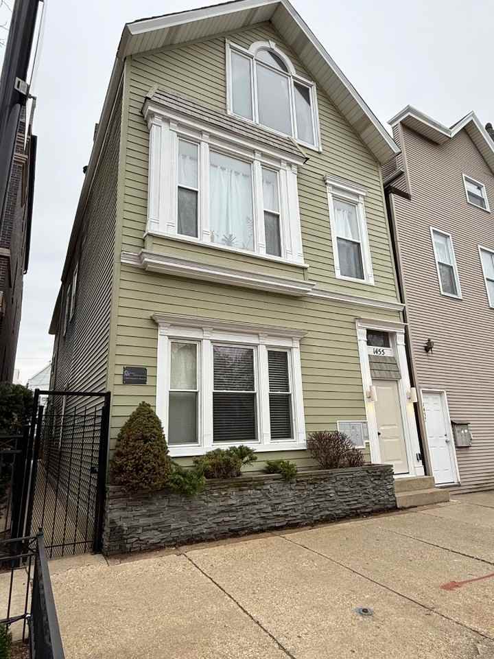 1455 W Landstreet Rdnull