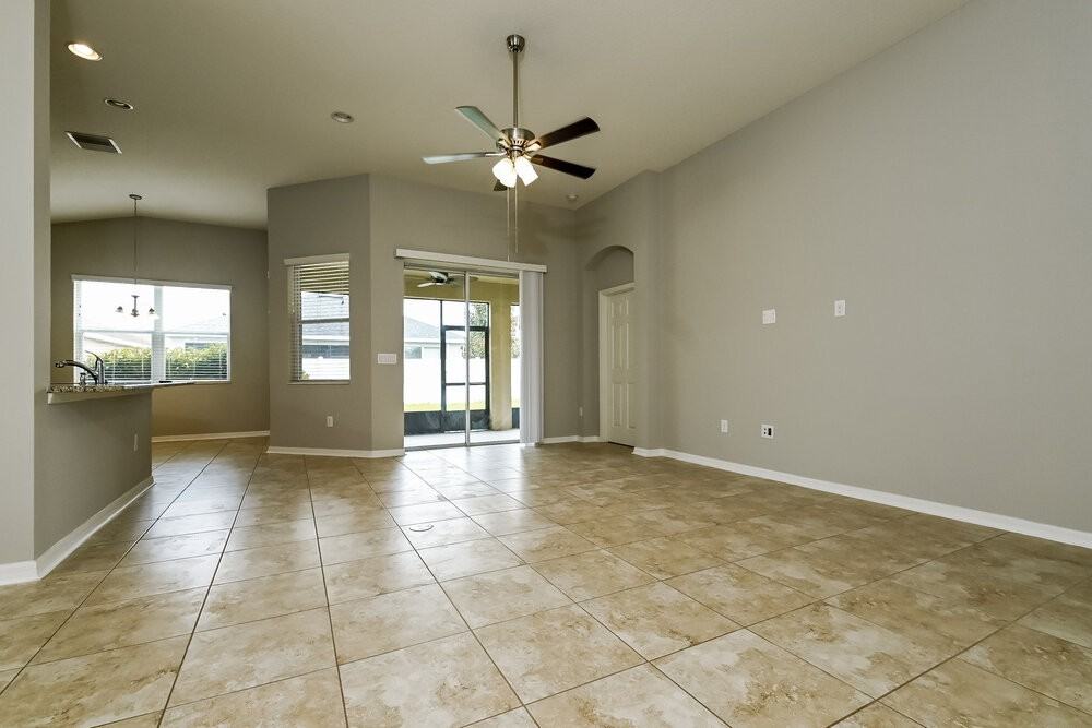 8204 Belle Grove Ct - Photo 3 of 16