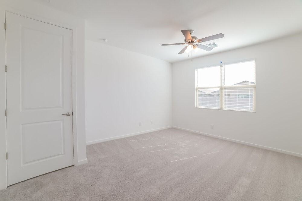 5643 W Walatowa St - Photo 7 of 16