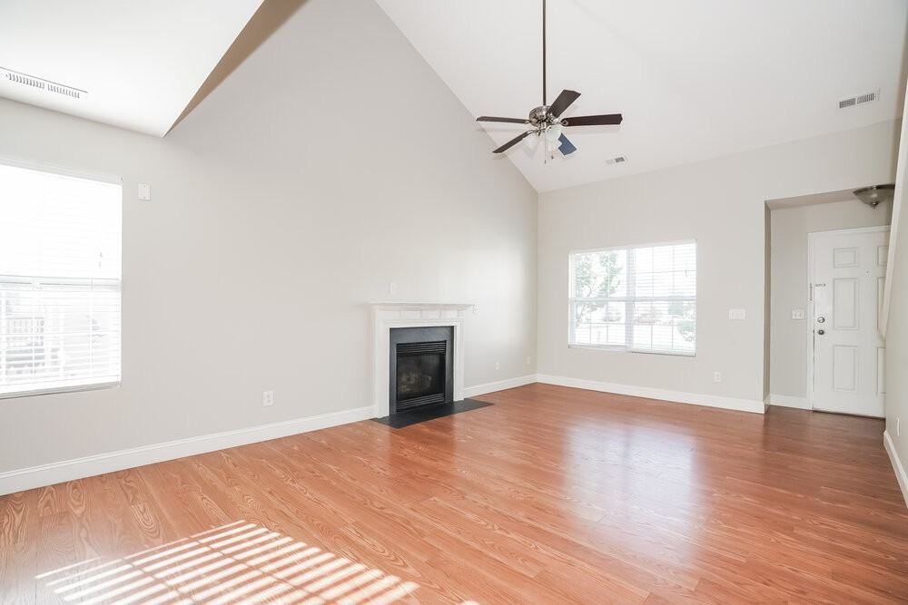 5037 Timber Trail Dr - Photo 6 of 17