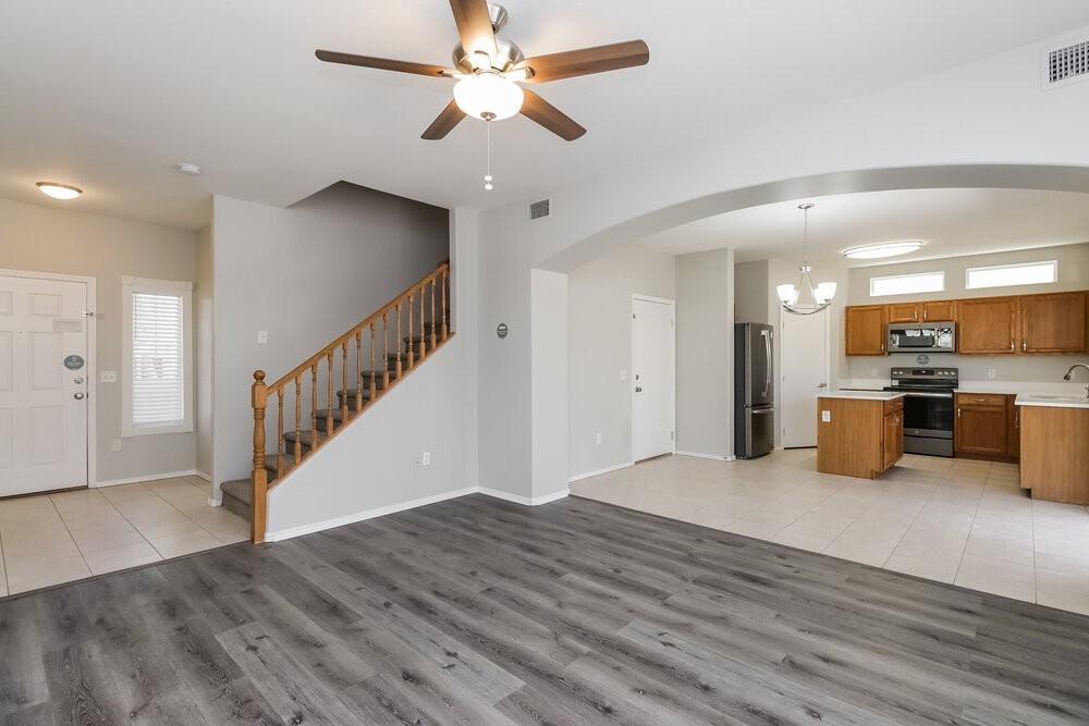 4223 E Sheffield Ave - Photo 5 of 17