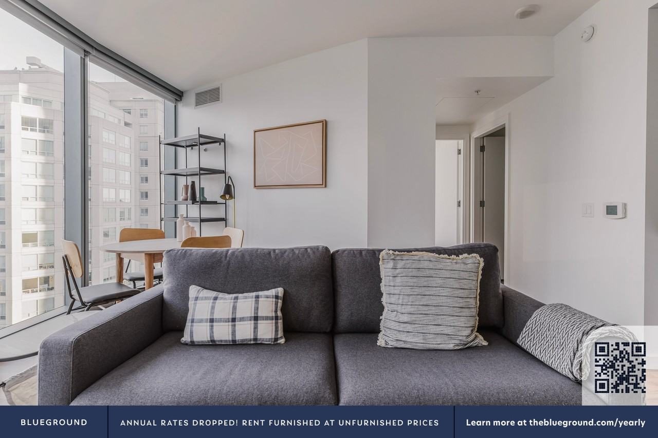 399 Fremont Street - Photo 4 of 50