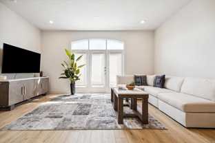1112 Columbus St - Photo 1 of 1