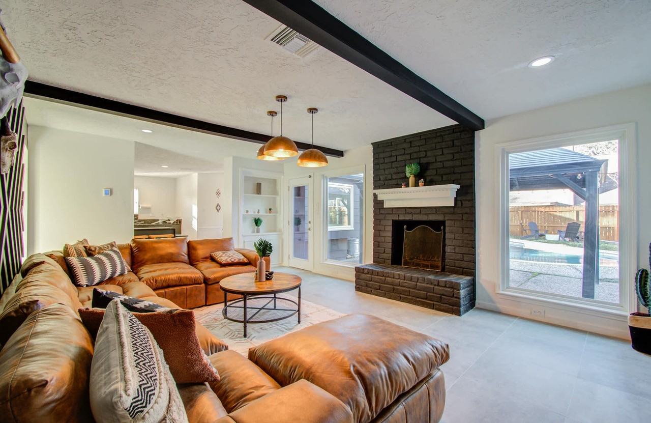 9614 Springmont Dr #1042671P - Photo 4 of 36