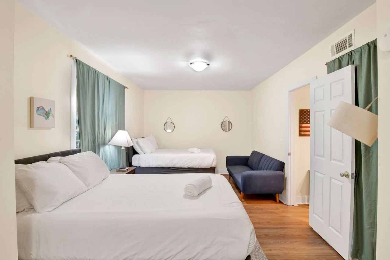 1141 Montauk Ave #1043864P - Photo 5 of 27