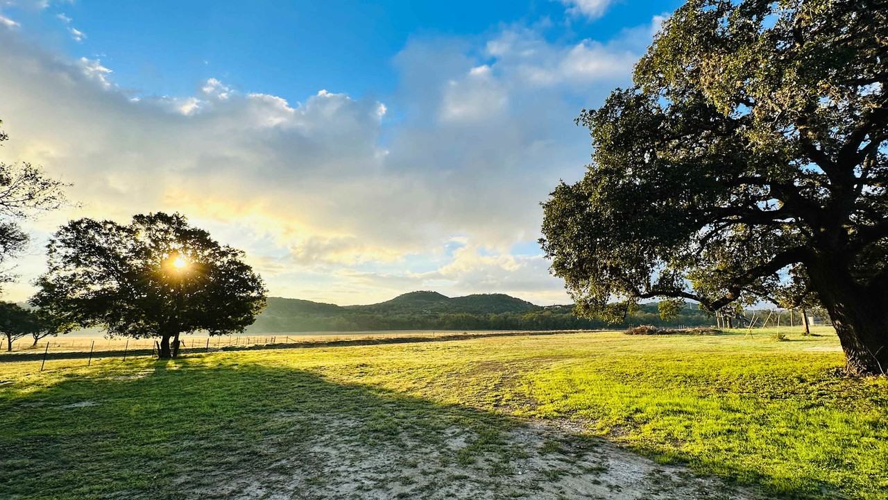 11 Maytum Pass #1054131P - Photo 6 of 29