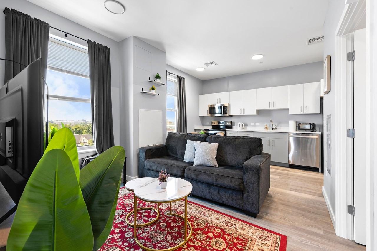 95 Broadway #1240345P - Photo 2 of 27