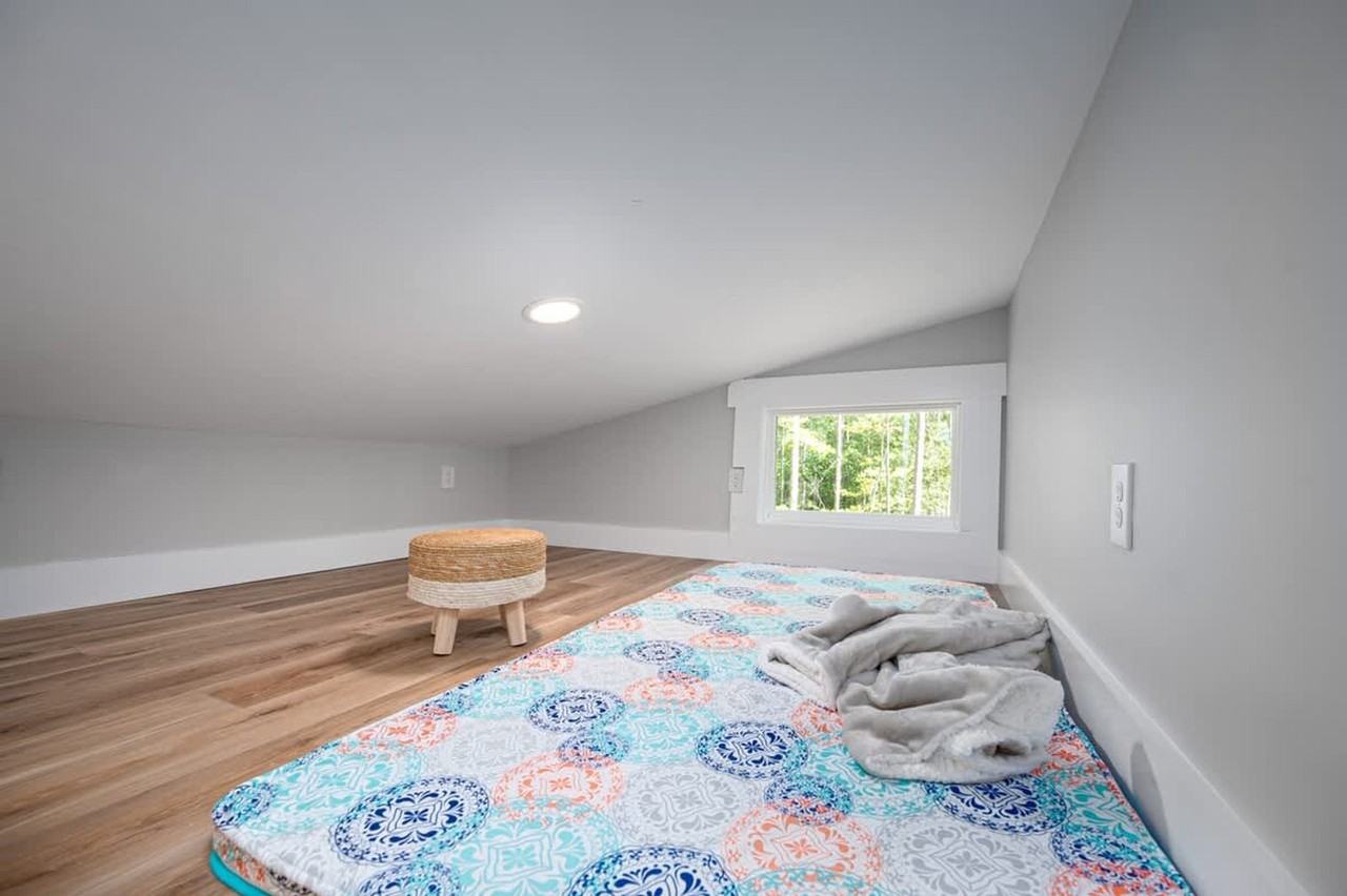 288 Stonewall Road - Photo 4 of 135