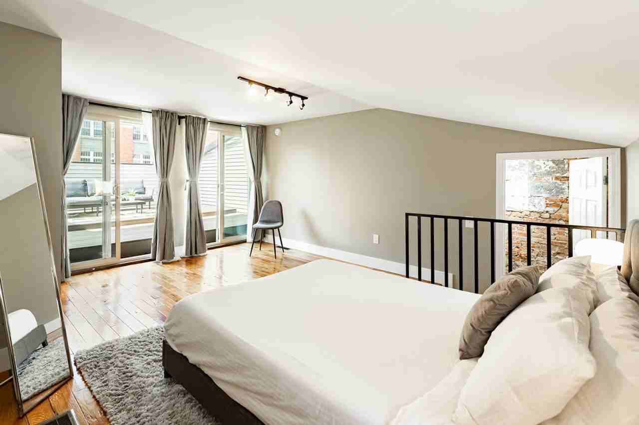 1304 Broadway - Photo 2 of 50