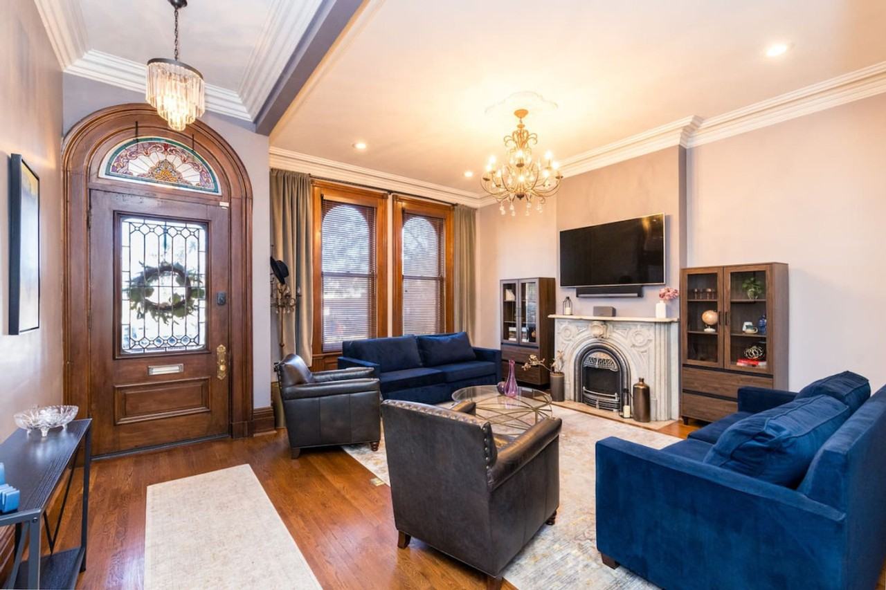 215 W 9th St #1056144P - Photo 3 of 50