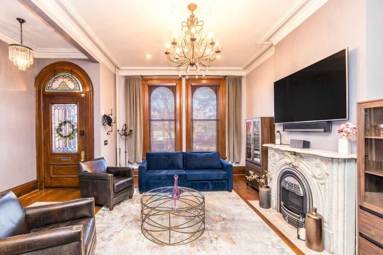 215 W 9th St #1056144P - Photo 6 of 50