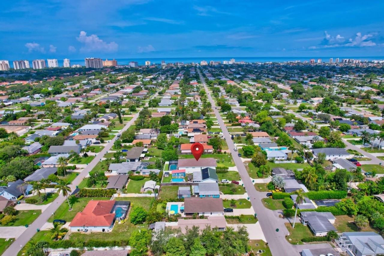 846 95th Ave N #1073510P - Photo 5 of 50