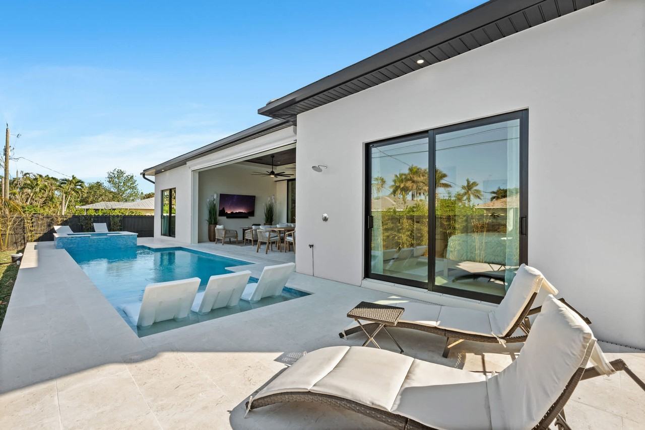 745 103rd Ave N #1073567P - Photo 6 of 50