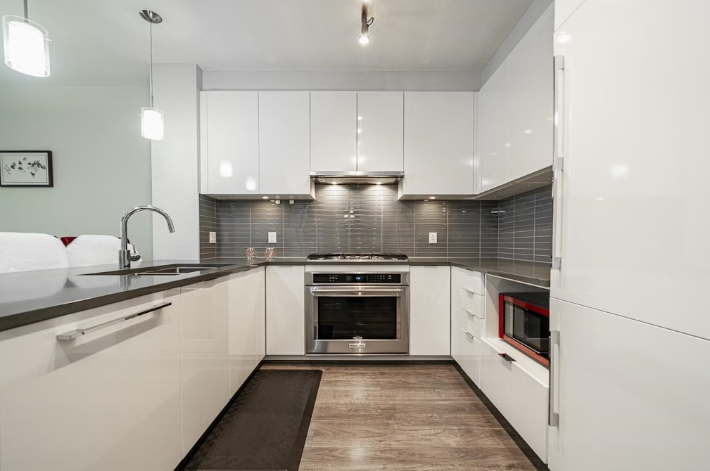 9366 Tomicki Avenue - Photo 4 of 19