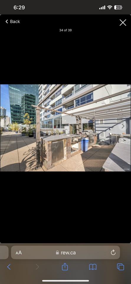 1060 Alberni St - Photo 2 of 5