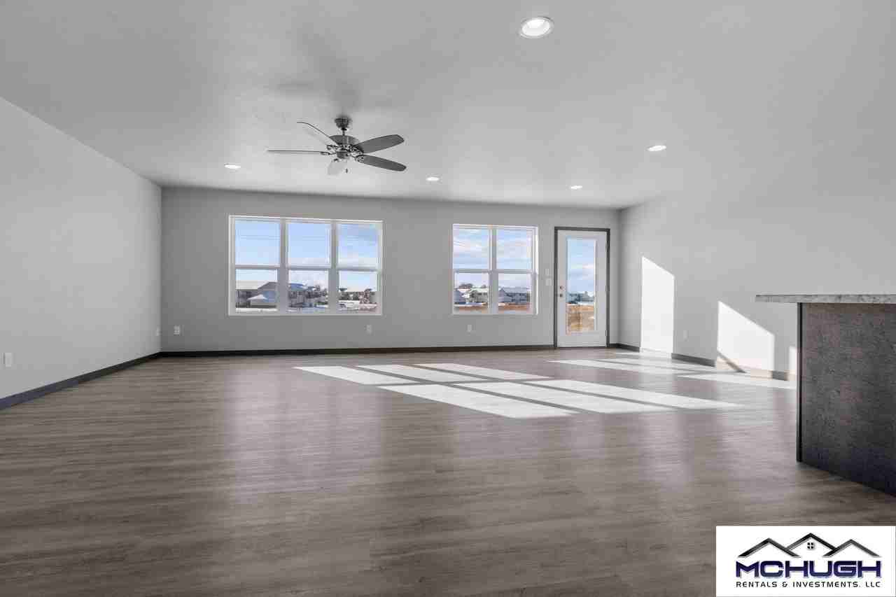 3803 E Rubyred Dr #1 - Photo 2 of 17