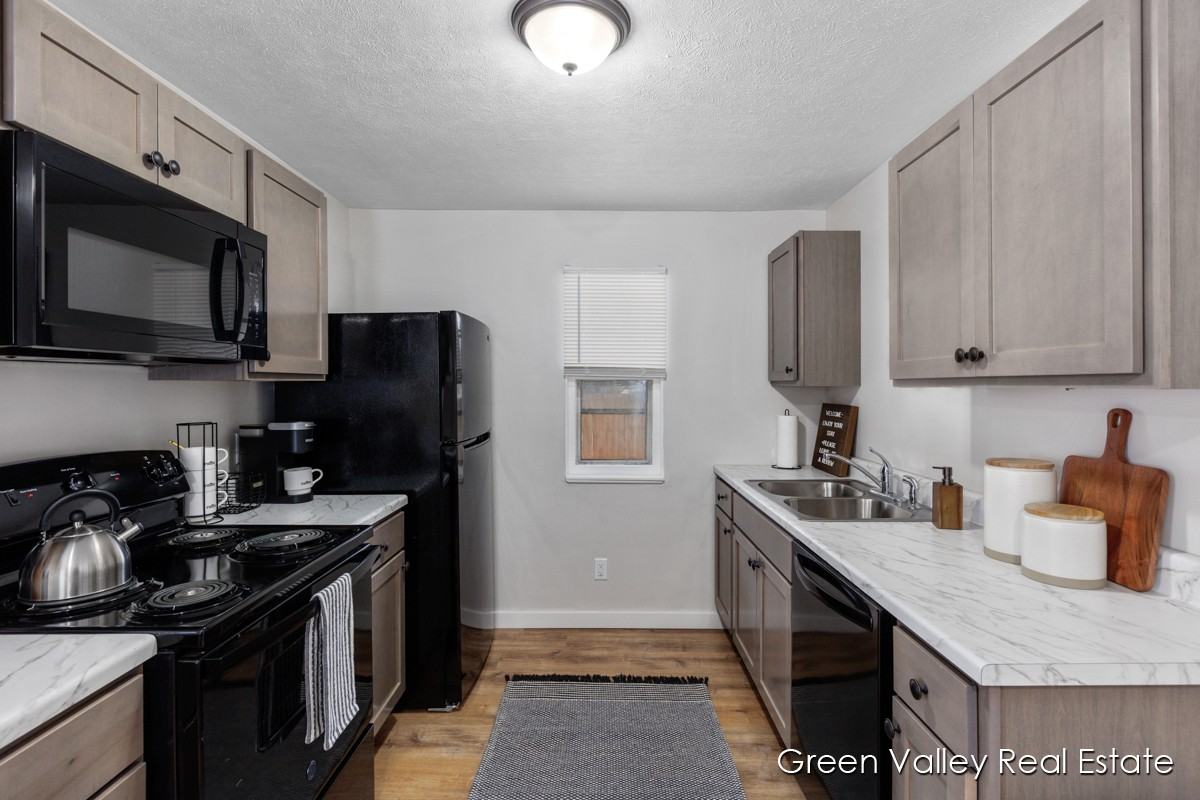 1543 Beidler St #2 - Photo 7 of 17