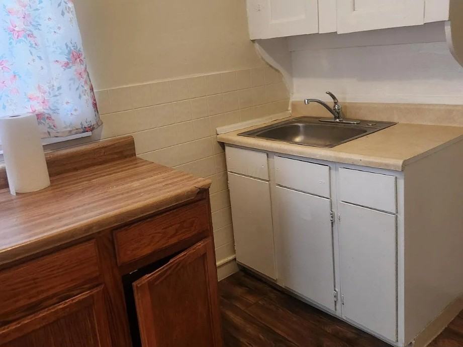 2042 Briarwood Ave #2042 - Photo 6 of 16