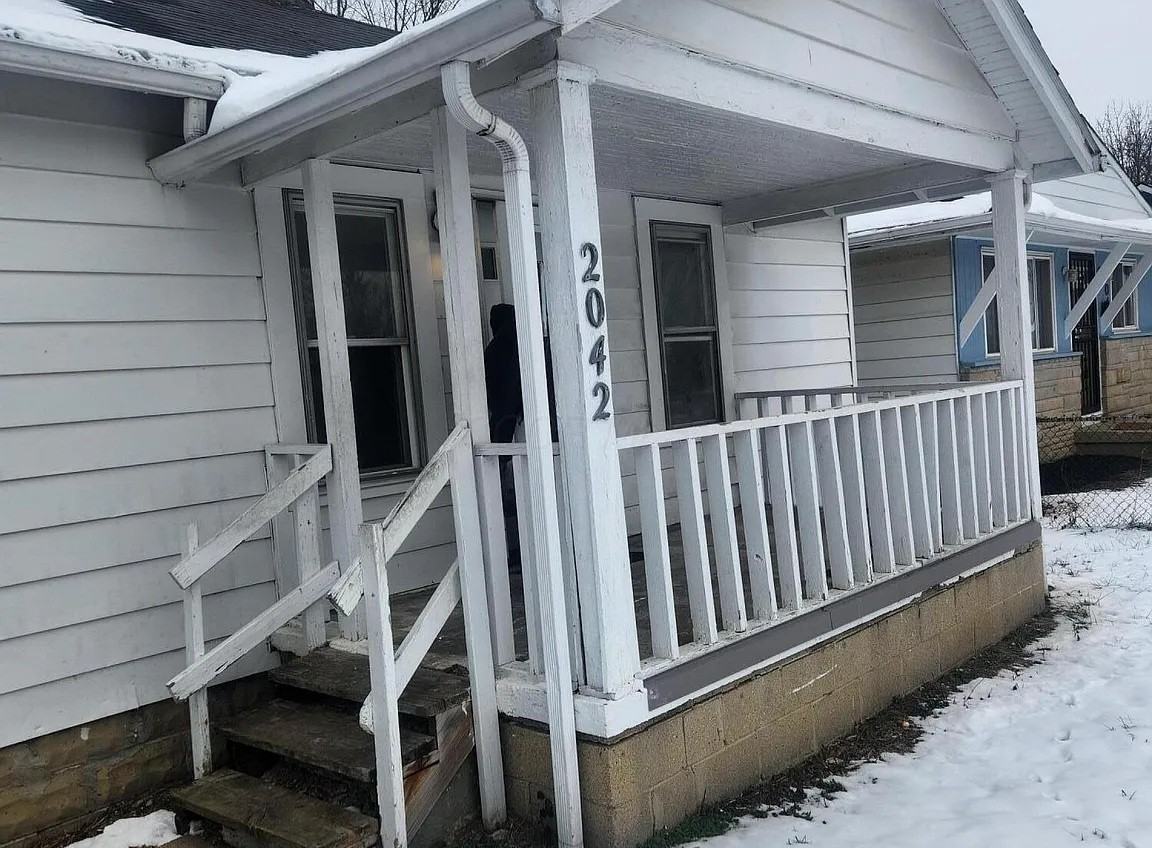 2042 Briarwood Ave #2042 - Photo 7 of 16