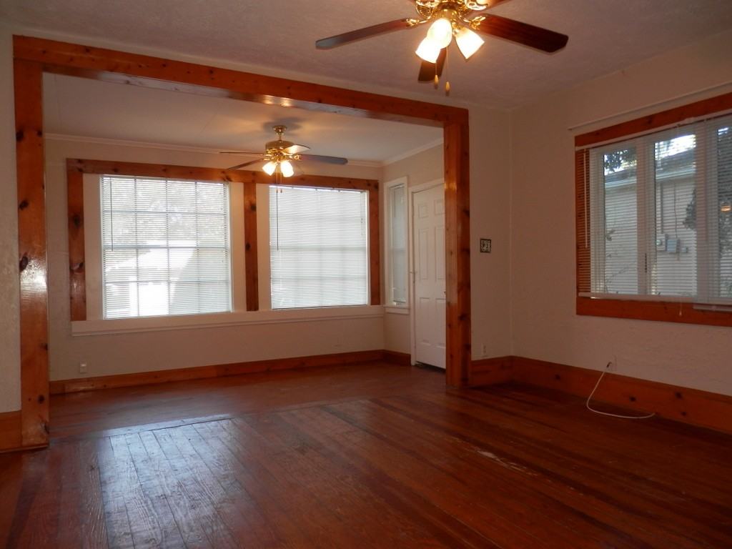 3621 E Hanna Ave - Photo 3 of 14