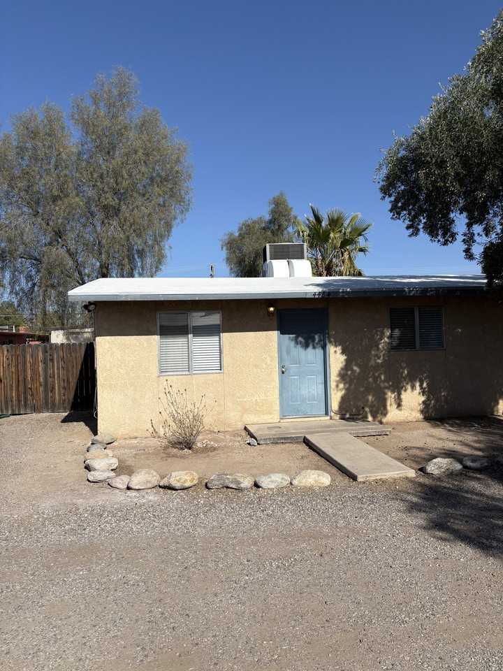 4464 E Fairmount St #4464 - Photo 3 of 7