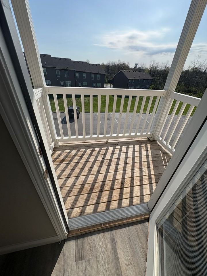 Moss View Apartments - Photo 5 of 12