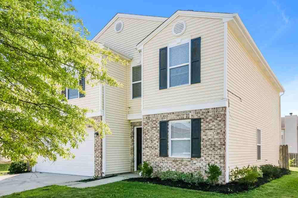 8421 Ash Grove Dr - Photo 4 of 17