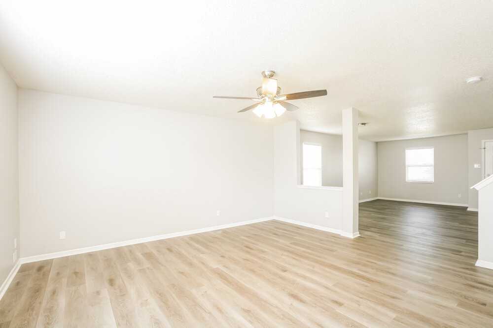 8421 Ash Grove Dr - Photo 6 of 17