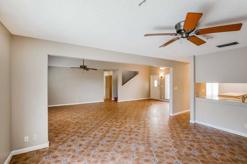 4066 Nw 1st Pl - Photo 7 of 17