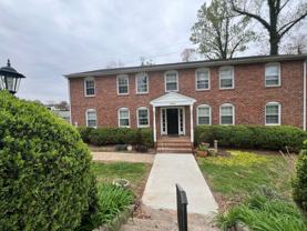1900-04 Canterbury Court Apartments - Photo 1 of 1