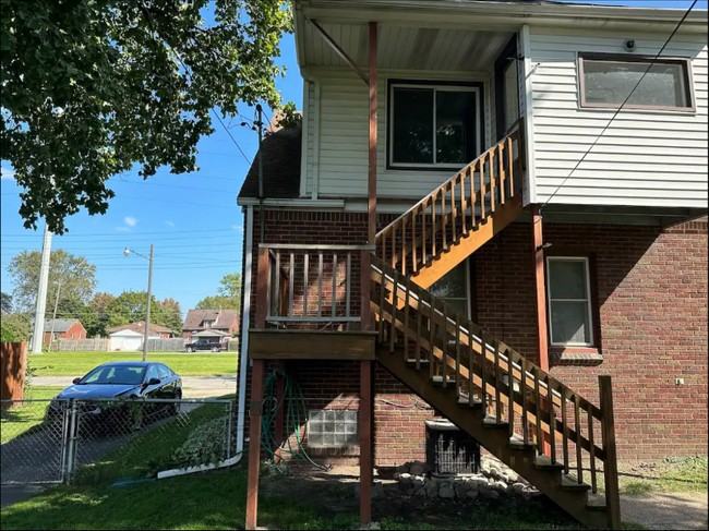 2340 Electric St #2 - Photo 6 of 9