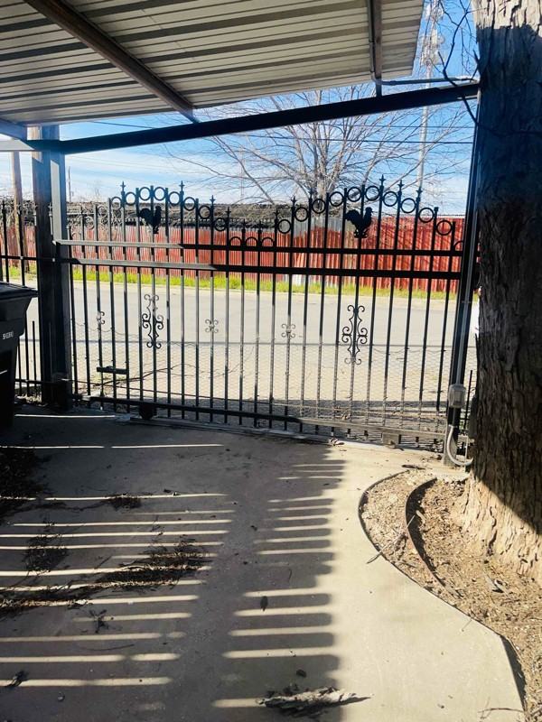 1416 Vickers Ave - Photo 2 of 20