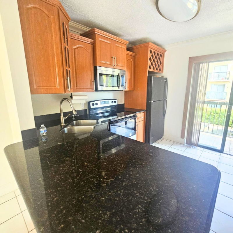 5460 W 31st Ct - Photo 2 of 10