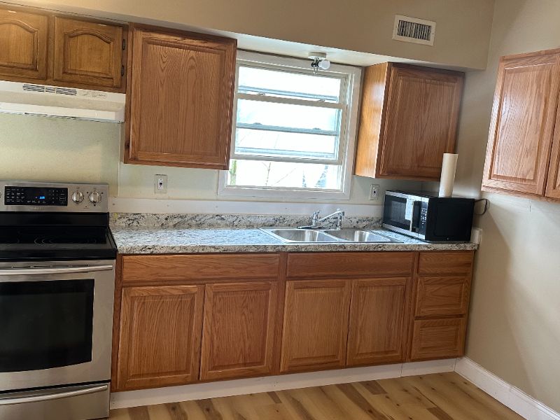 27 Richards St #2 - Photo 3 of 9