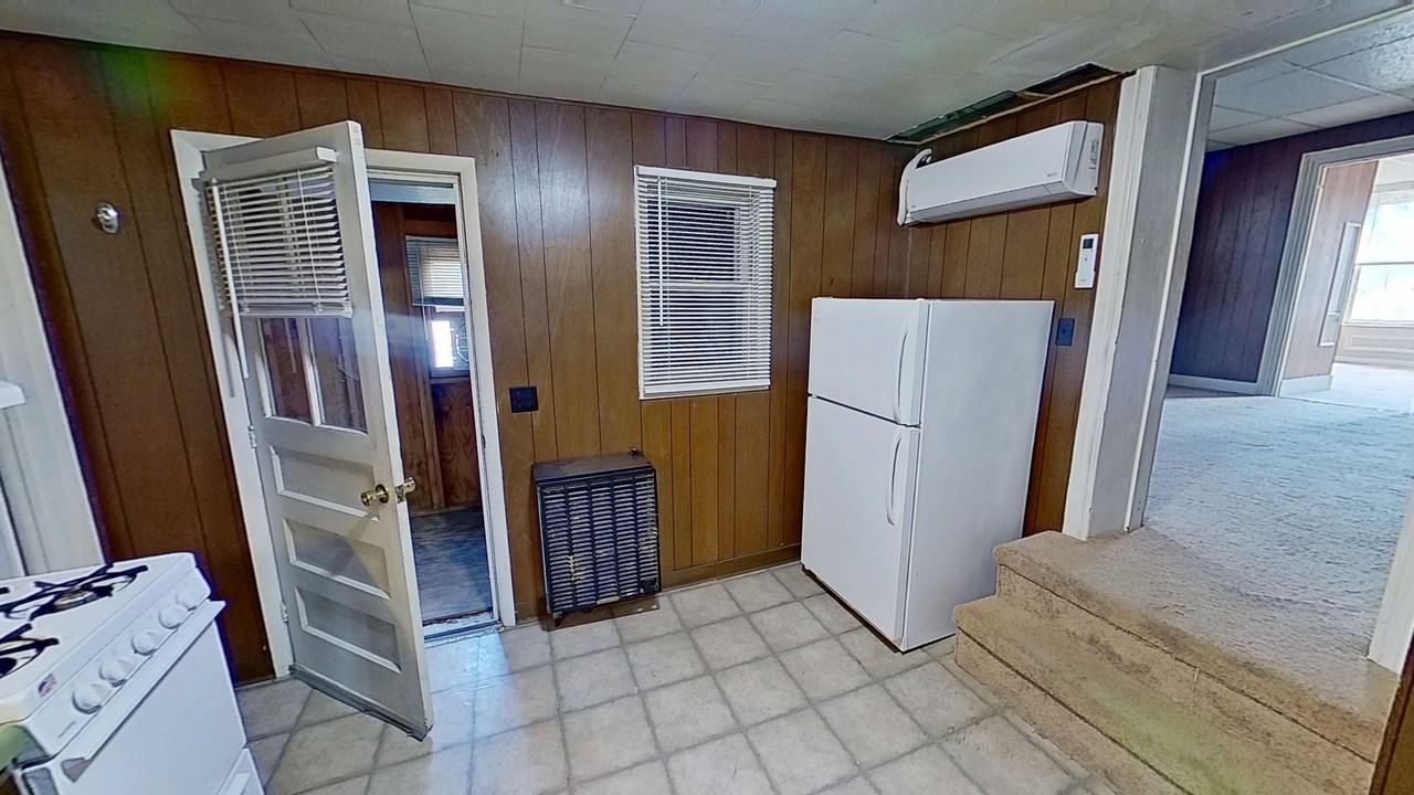 117 Main St - Photo 4 of 8