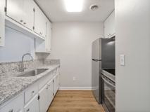 2 BED/1 BATH AVAILABLE IN MARTINSVILLE, VA - Photo 1 of 1